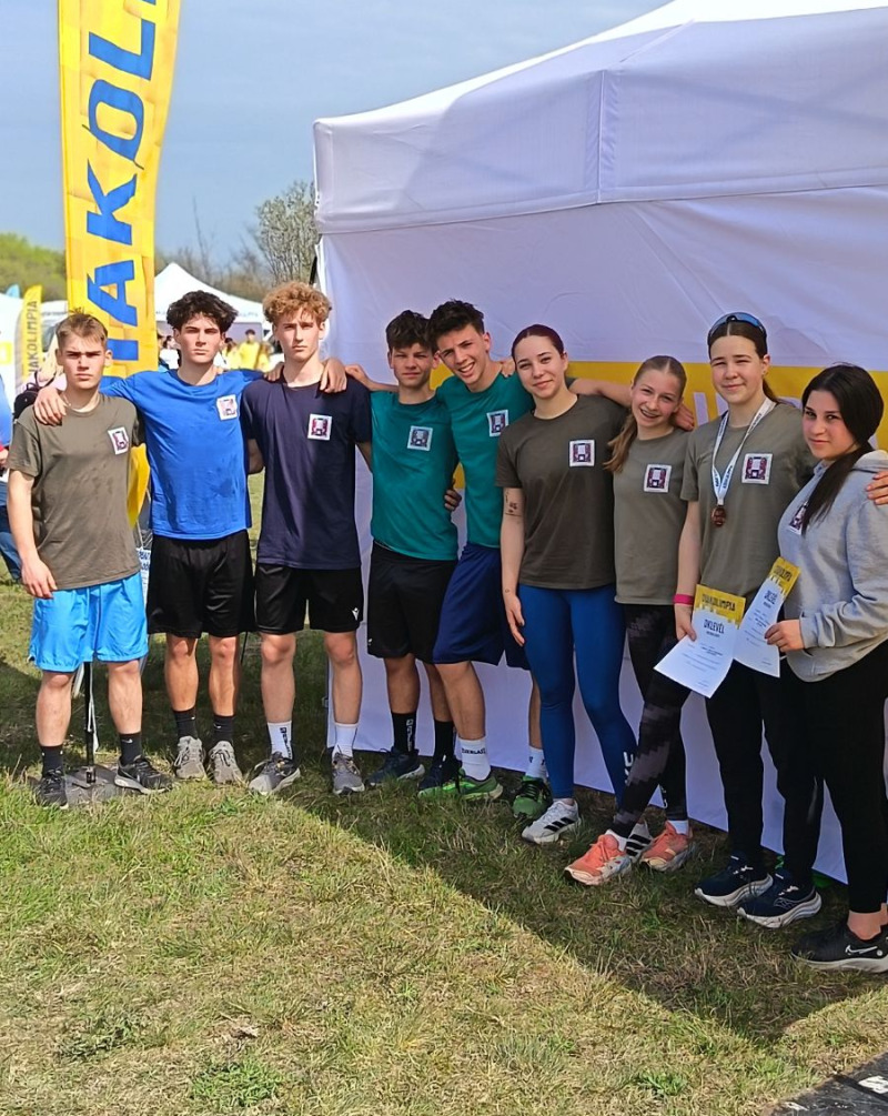 Szép eredmények a mezei futó diákolimpián 